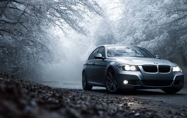 Почему в BMW всё чаще ставят автомобильный инвертор